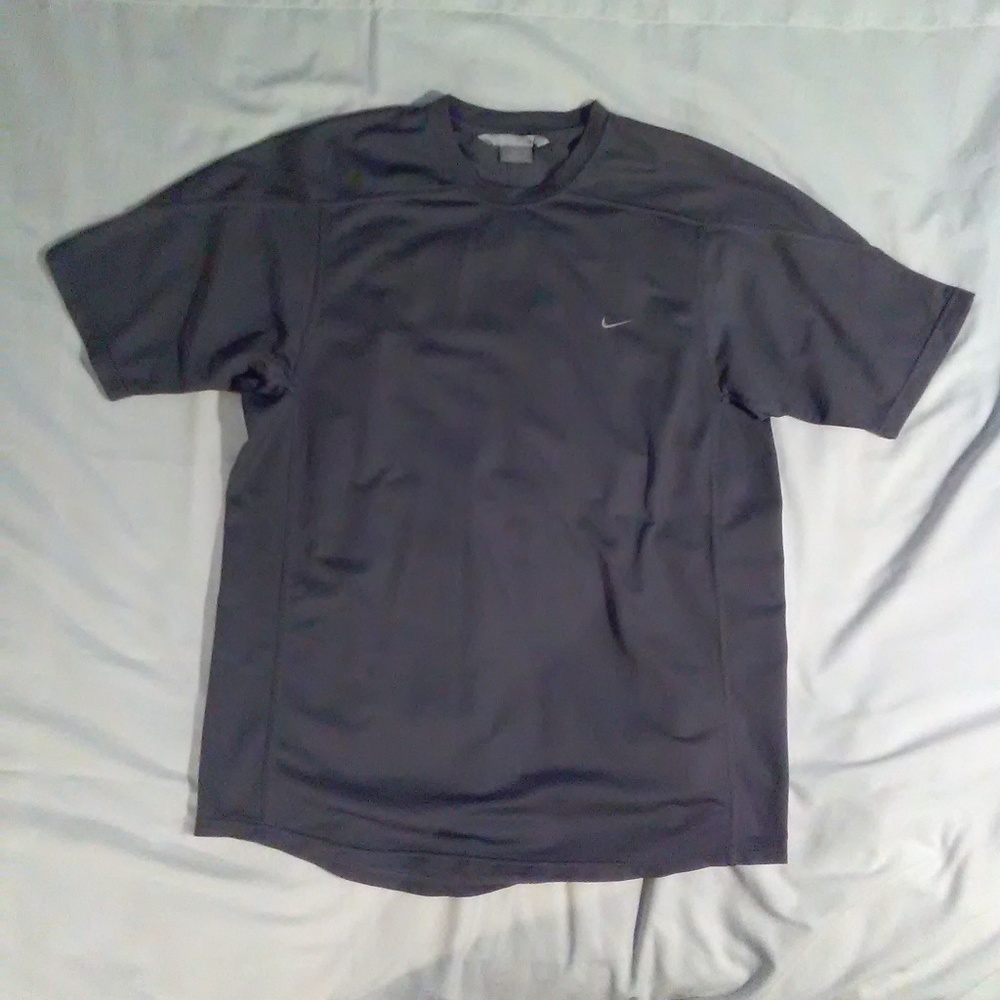 Nike Men's running/athletic shirt Size Lg
